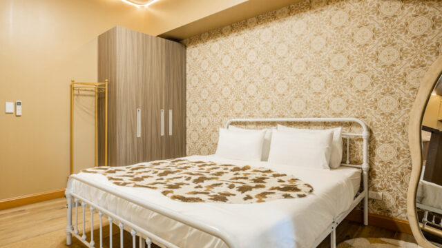 park mckinley west 2br bed 2