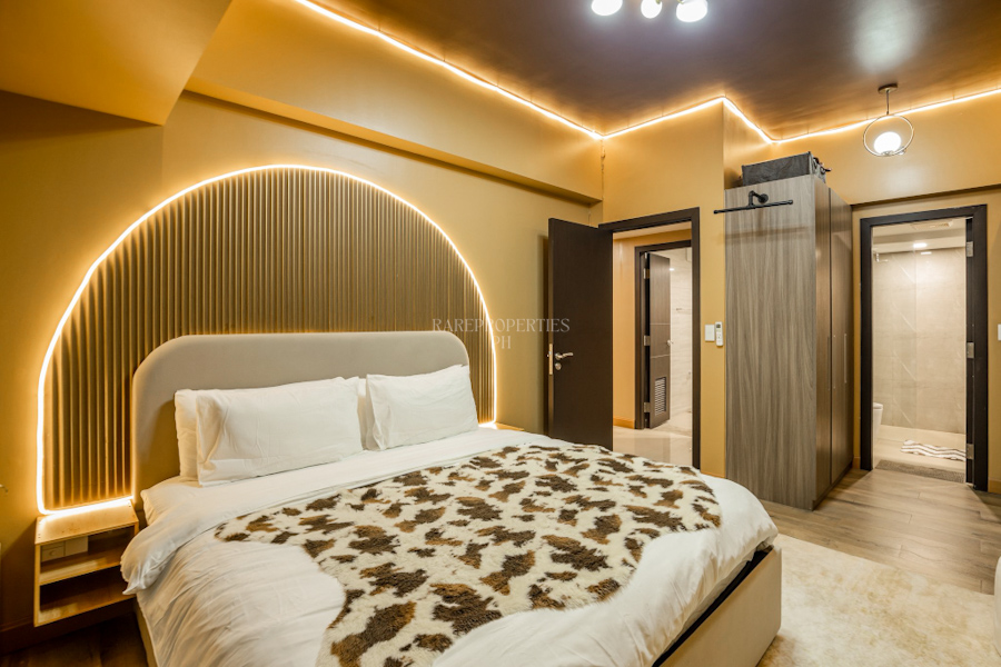 park mckinley west 2br prime bed 2