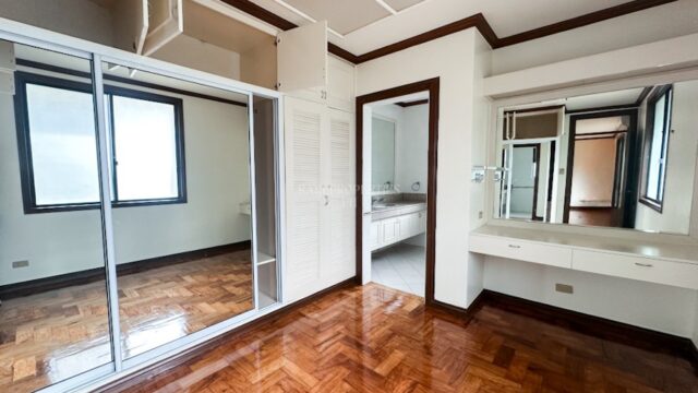 7f82cc54 9017 49e9 8e8c f91b8b24a786