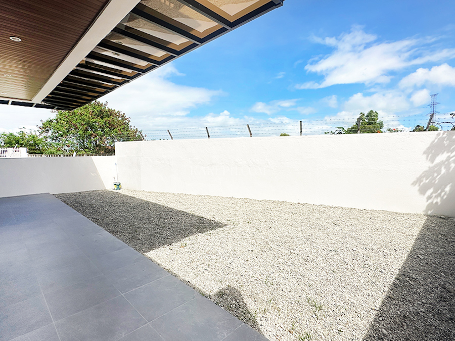 jubilation south house for sale the tropical backyard 2