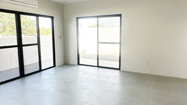 jubilation south house for sale the tropical dining area