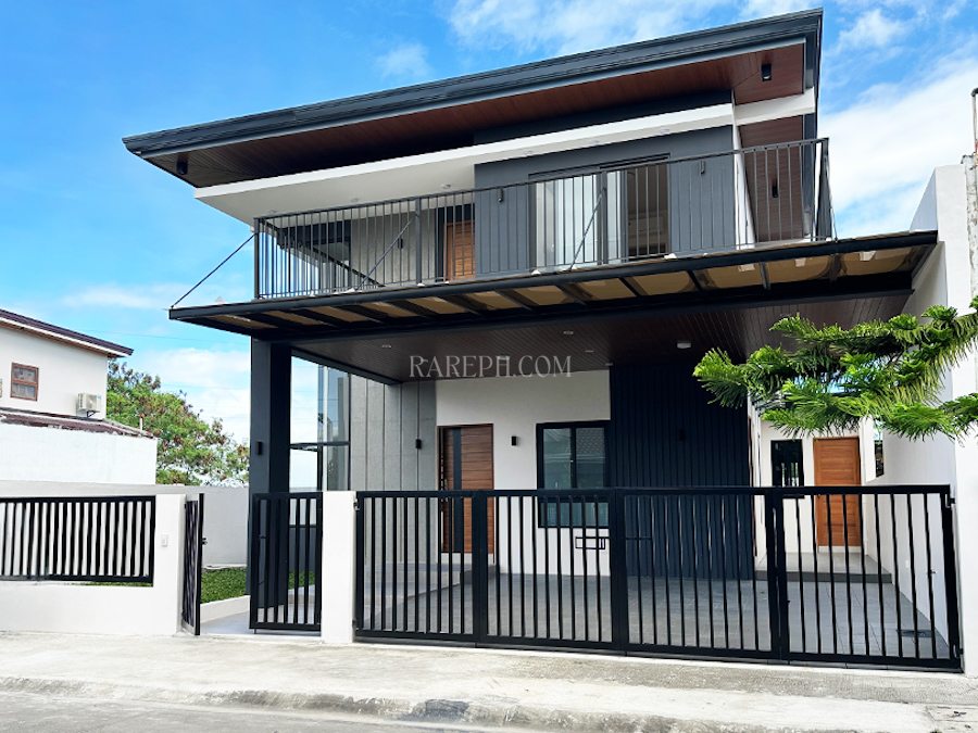 jubilation south house for sale the tropical facade 1