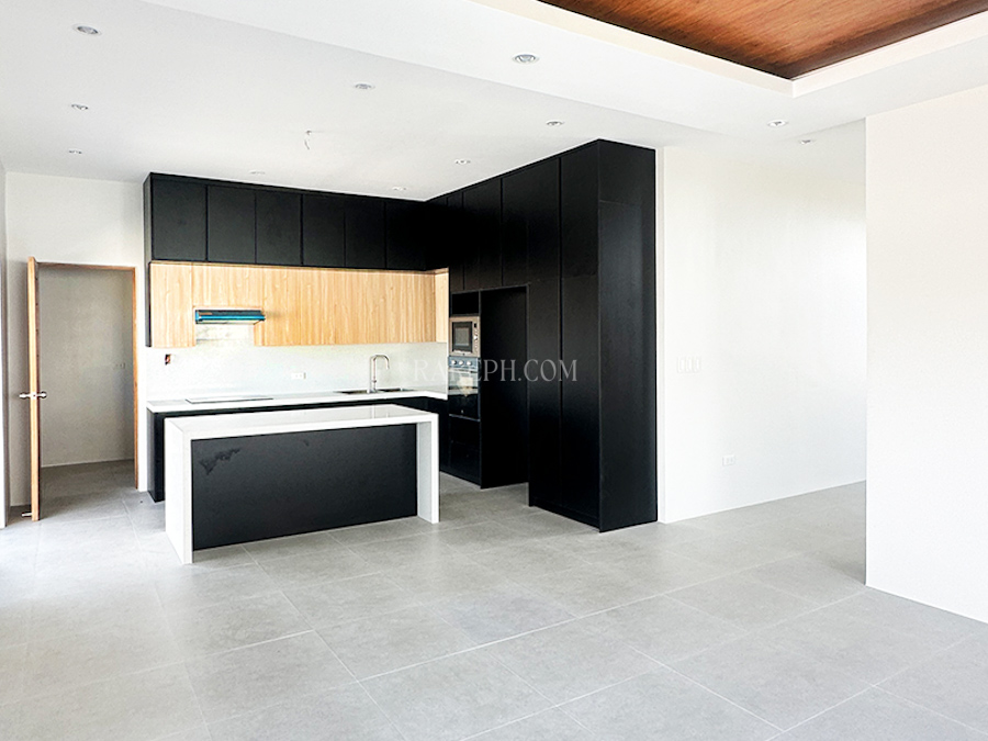 jubilation south house for sale the tropical kitchen and dining