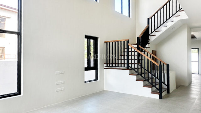 jubilation south house for sale the tropical living area 3