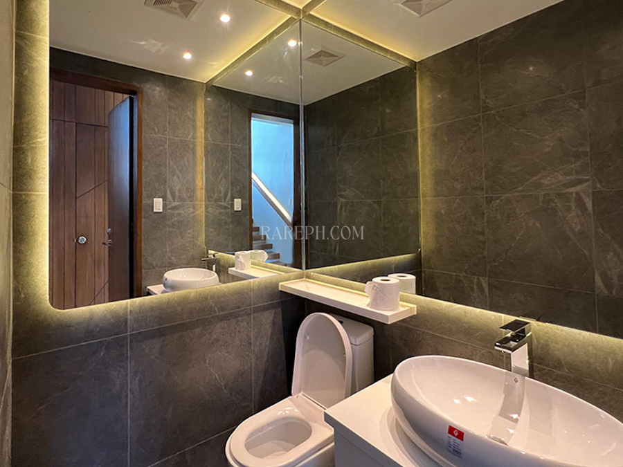 treveia house and lot block 3 and lot 5 bathroom