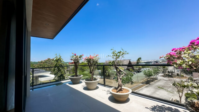 phuket mansions master bedroom third level balcony facing east