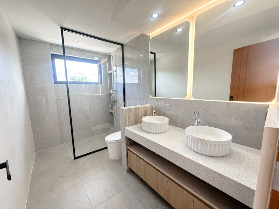 avida parkway settings nuvali 31m master bathroom