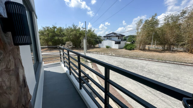 solen residences balcony