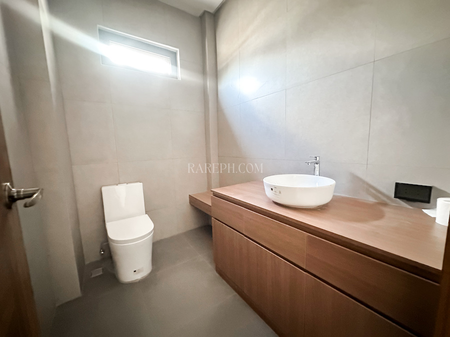 solen residences g:f bathroom