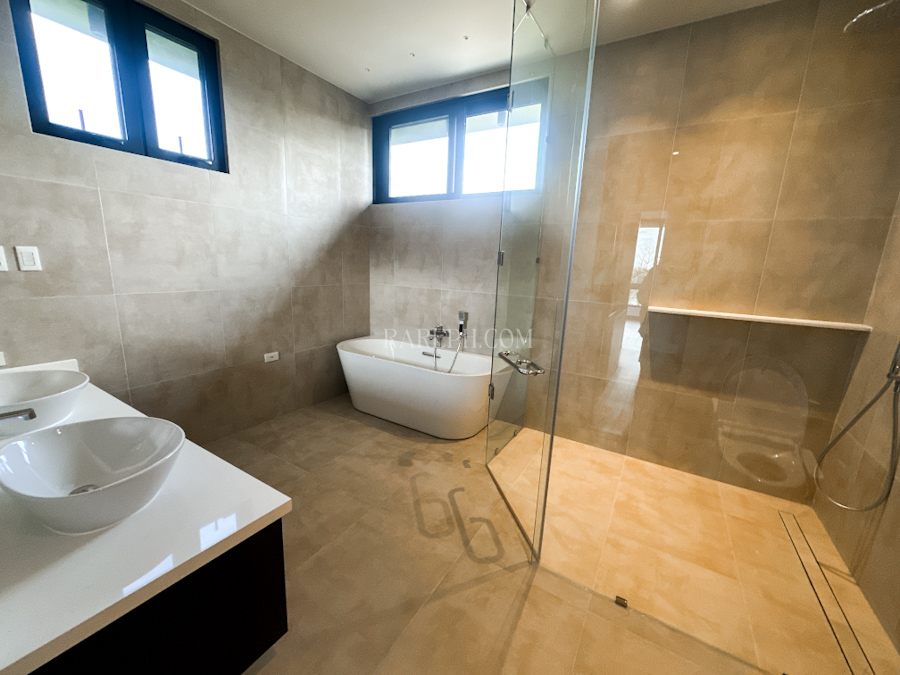 ayala westgrove heights house with pool 16 master bathroom