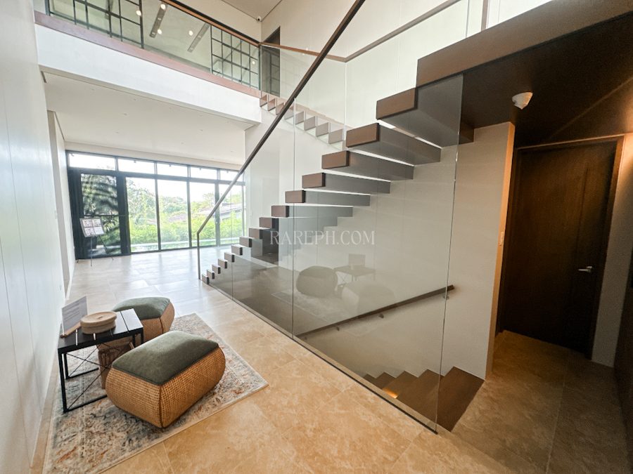 ayala westgrove heights house with pool 3 foyer