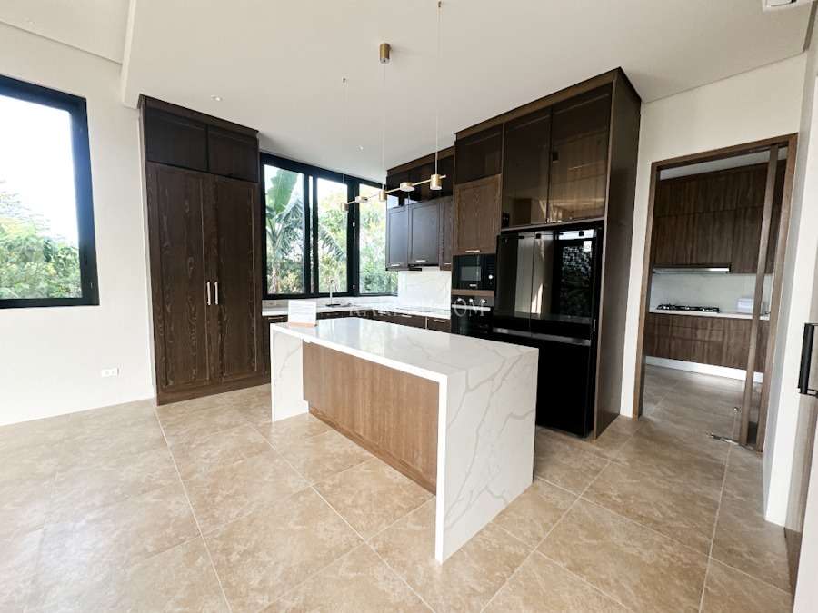 ayala westgrove heights house with pool 6 kitchen