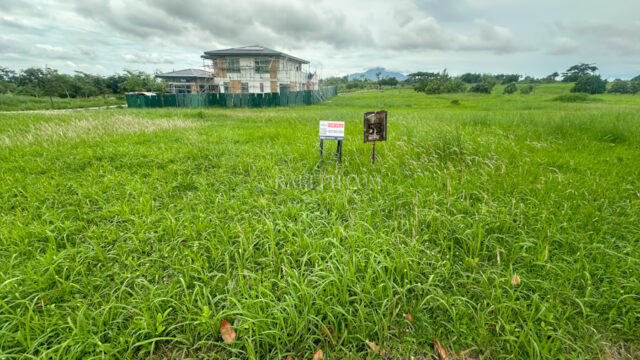 riomonte lot for sale near the main park front