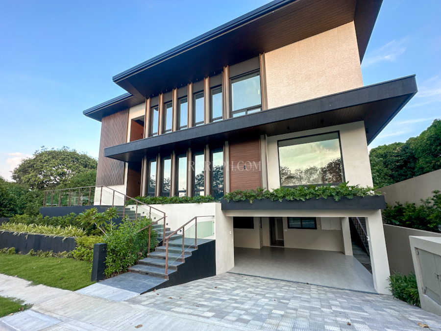 ayala westgrove heights house with pool villa serena three storey
