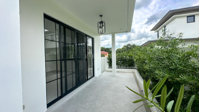 Home manila southwoods residential estates house french contemporary lanai