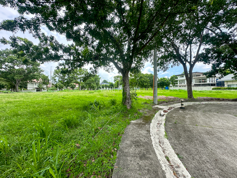 manila southwoods residential estates lot in phase 2 exclusive neighborhood