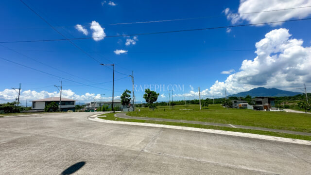 Single Category mondia nuvali lot b45 corner lot