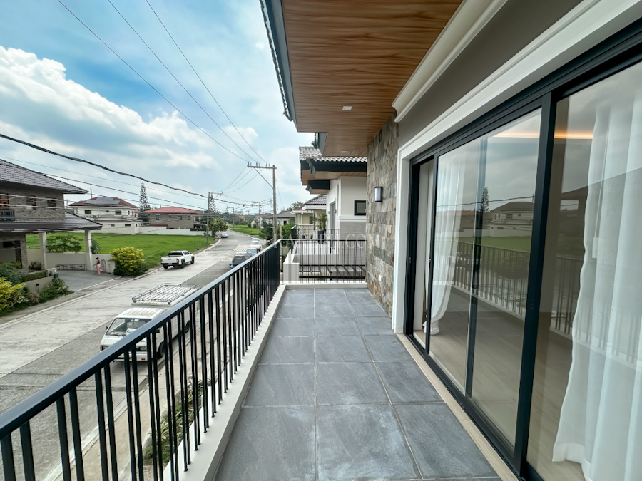 Nuvali Homes: Modern Properties for a ₱25M+ Budget south forbes villas brand new house for sale balcony