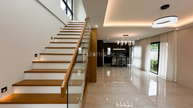 south forbes villas brand new house for sale foyer