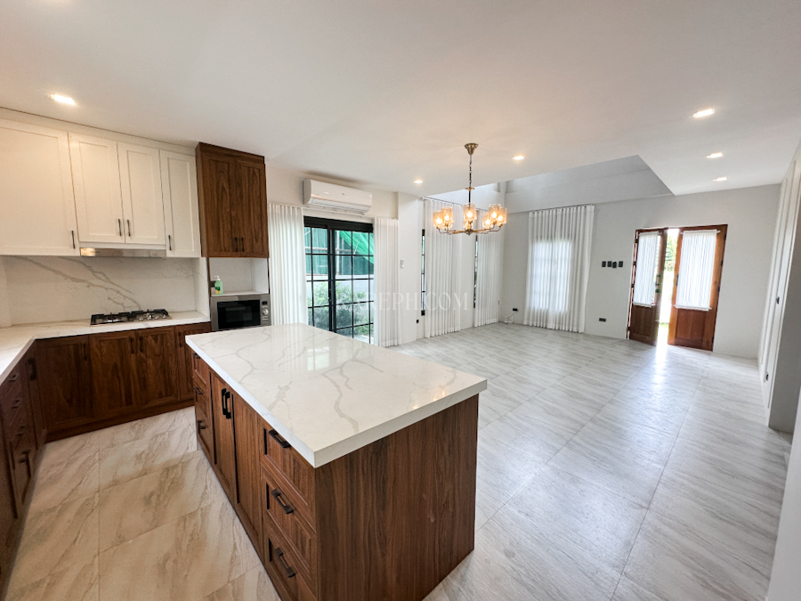 chateaux de paris house for sale kitchen open plan