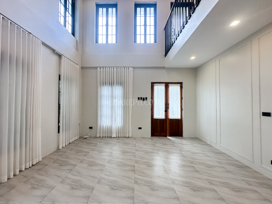 chateaux de paris house for sale living area double height