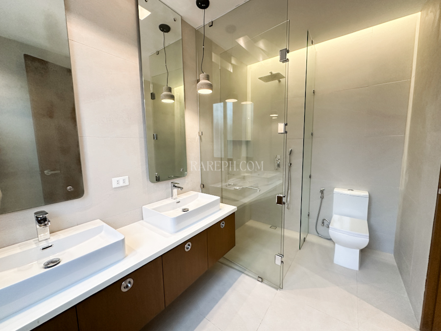 treveia nuvali house for sale master bathroom