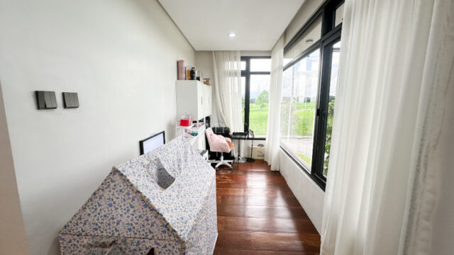 venare 4 bedroom house for sale office corner