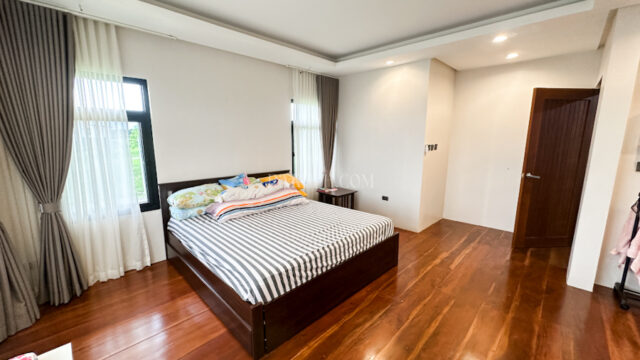 venare 4 bedroom house for sale primary bedroom