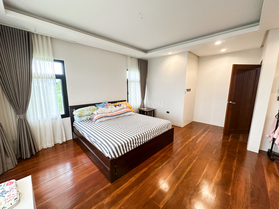 venare 4 bedroom house for sale primary bedroom