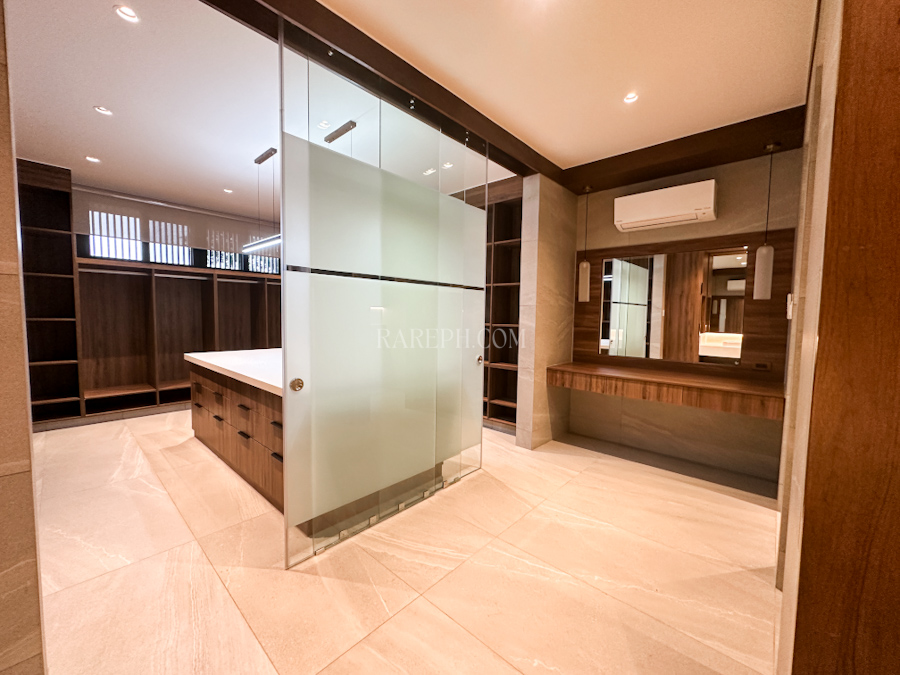 ayala westgrove heights silang cavite house walk in closet