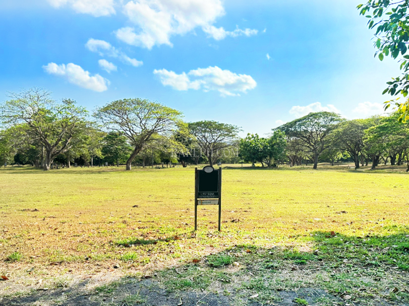 luscara nuvali lot for sale beside park lot frontage
