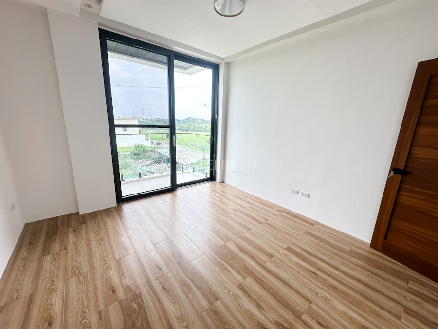 mondia nuvali 5 bedroom brand new house for sale master bedroom