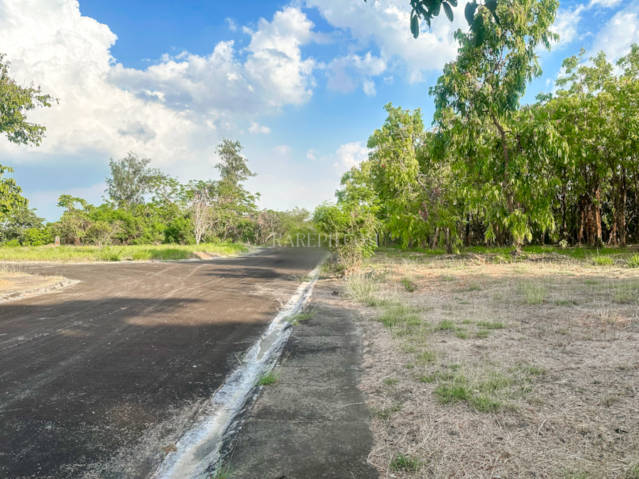 promenade sta. rosa lot 788sqm side