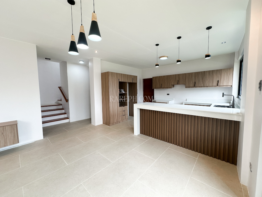 the sonoma sta. rosa laguna 4 bedroom kitchen