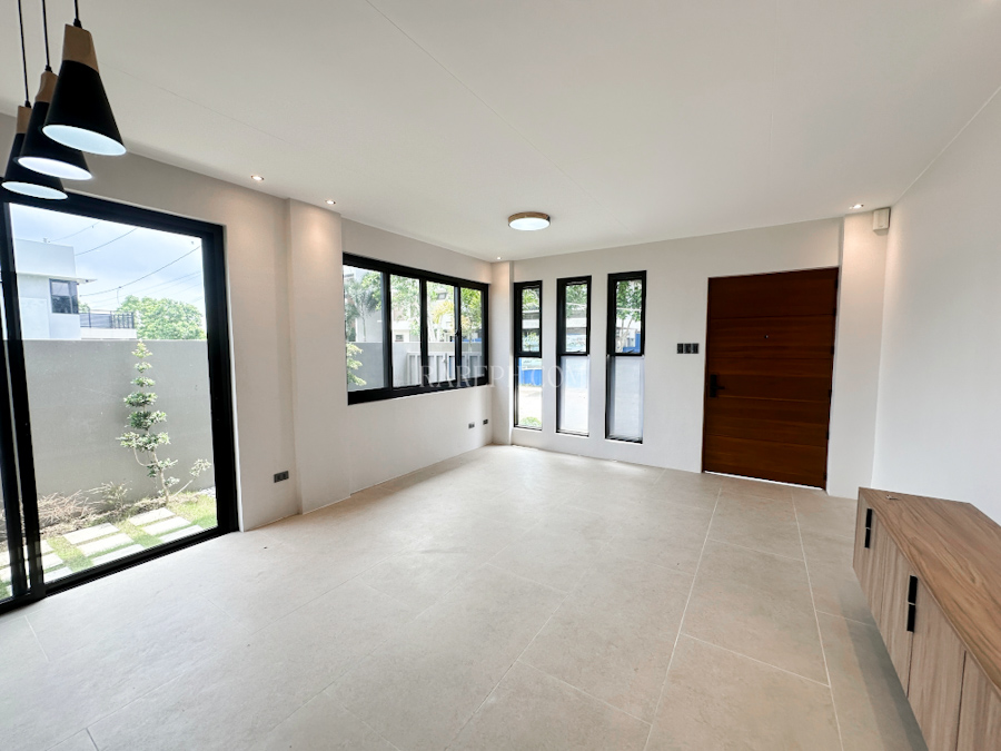 the sonoma sta. rosa laguna 4 bedroom living area